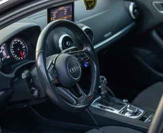 Audi A3 2018 met Vooraandrijving systeem, beschikbaar in Becici.