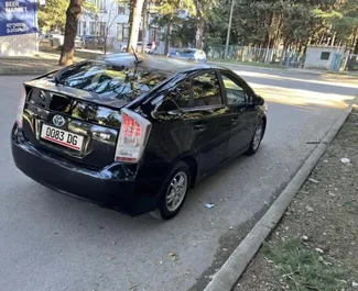 Autohuur Toyota Prius 2014 in in Georgië, met Hybride brandstof en 168 pk ➤ Vanaf 120 GEL per dag.