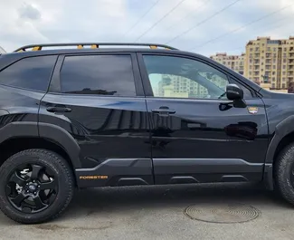 Subaru Forester 2024 beschikbaar voor verhuur in Tbilisi, met een kilometerlimiet van onbeperkt.