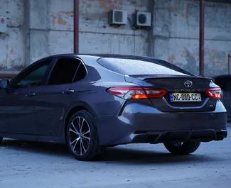 Autohuur Toyota Camry 2019 in in Georgië, met Benzine brandstof en 178 pk ➤ Vanaf 200 GEL per dag.