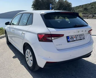 Benzine motor van 1,0L van Skoda Fabia 2024 te huur in Herceg-Novi.