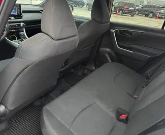 Verhuur Toyota Rav4. Comfort, SUV, Crossover Auto te huur in Georgië ✓ Borg van Borg van 200 GEL ✓ Verzekeringsmogelijkheden TPL, CDW, SCDW, Passagiers, Diefstal, Geen storting.