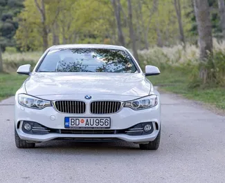 Benzine motor van 2,0L van BMW 428i Cabrio 2019 te huur in Becici.