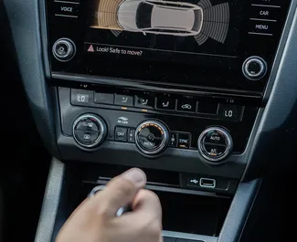 Huur een Skoda Octavia Combi in Podgorica Montenegro