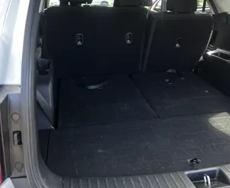Verhuur Kia Sorento. Comfort, Crossover Auto te huur in Georgië ✓ Borg van Borg van 700 GEL ✓ Verzekeringsmogelijkheden TPL, SCDW, FDW, Passagiers, Diefstal, Geen storting.