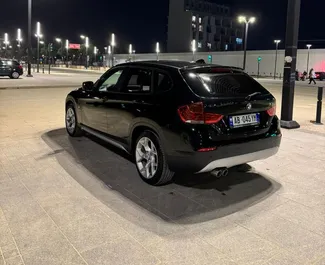 Diesel motor van 2,0L van BMW X1 2013 te huur in Tirana.