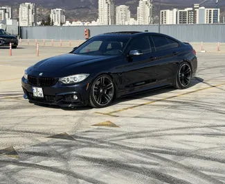 Benzine motor van 2,0L van BMW 428i Gran Coupe 2017 te huur in Tbilisi.