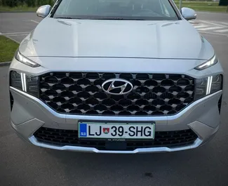 Autohuur Hyundai Santa Fe 2023 in in Slovenië, met Diesel brandstof en 195 pk ➤ Vanaf 200 EUR per dag.