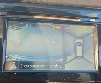 Benzine motor van 2,5L van Nissan Rogue 2014 te huur in Tbilisi.