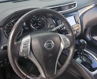 Autohuur Nissan Rogue 2014 in in Georgië, met Benzine brandstof en 130 pk ➤ Vanaf 62 GEL per dag.