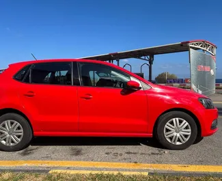 Verhuur Volkswagen Polo. Economy Auto te huur in Griekenland ✓ Borg van Zonder Borg ✓ Verzekeringsmogelijkheden TPL, CDW, Passagiers, Diefstal.