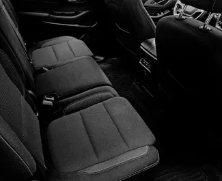 Autohuur Chevrolet Traverse 2021 in in Georgië, met Benzine brandstof en 320 pk ➤ Vanaf 130 GEL per dag.