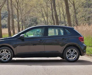 Verhuur Volkswagen Polo. Economy Auto te huur in Montenegro ✓ Borg van Borg van 300 EUR ✓ Verzekeringsmogelijkheden TPL, Buitenland.