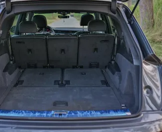 Autohuur Audi Q7 2021 in in Montenegro, met Diesel brandstof en 240 pk ➤ Vanaf 160 EUR per dag.