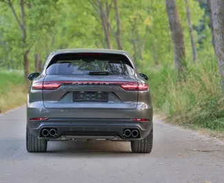 Verhuur Porsche Cayenne Turbo. Premium, Luxe, SUV Auto te huur in Montenegro ✓ Borg van Borg van 1500 EUR ✓ Verzekeringsmogelijkheden TPL, Buitenland.