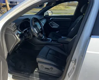 Benzine motor van 2,0L van Audi Q3 2020 te huur in Batumi.