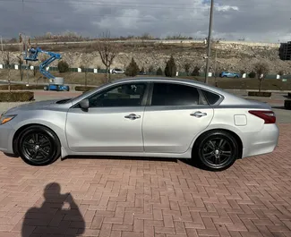 Autohuur Nissan Altima #15862 Automatisch op de luchthaven van Yerevan, uitgerust met 2,5L motor ➤ Van Nairi in Armenië.