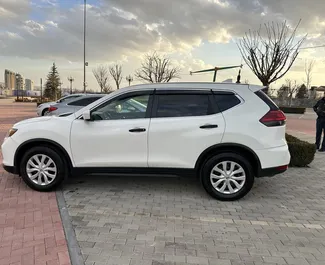 Verhuur Nissan Rogue. Comfort, Crossover Auto te huur in Armenië ✓ Borg van Borg van 250 USD ✓ Verzekeringsmogelijkheden TPL, CDW, SCDW, FDW, Passagiers, Diefstal, Buitenland, Jonge, Geen storting.