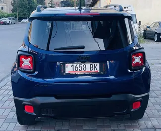 Benzine motor van 2,4L van Jeep Renegade 2017 te huur in Koetaisi.
