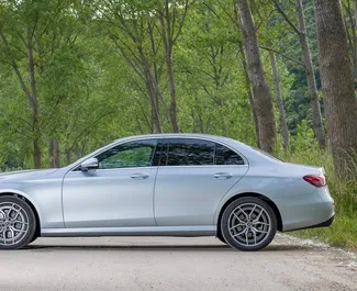 Autohuur Mercedes-Benz E250 2024 in in Montenegro, met Diesel brandstof en 240 pk ➤ Vanaf 133 EUR per dag.