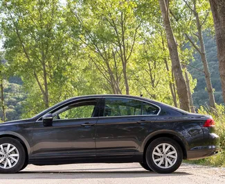 Autohuur Volkswagen Passat 2021 in in Montenegro, met Diesel brandstof en 110 pk ➤ Vanaf 55 EUR per dag.