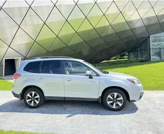 Benzine motor van 2,5L van Subaru Forester 2017 te huur in Tbilisi.