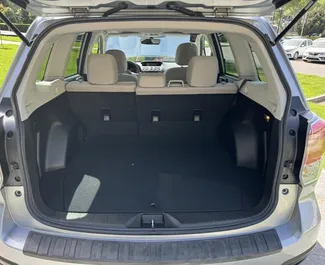 Subaru Forester 2017 beschikbaar voor verhuur in Tbilisi, met een kilometerlimiet van onbeperkt.