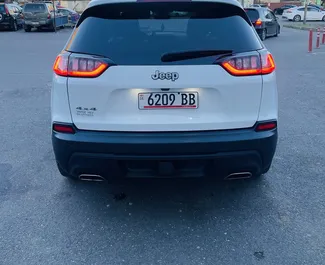 Benzine motor van 3,2L van Jeep Cherokee 2020 te huur in Koetaisi.