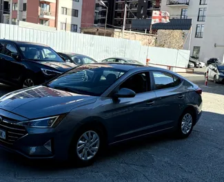 Hyundai Elantra 2019 met Vooraandrijving systeem, beschikbaar in Tbilisi.