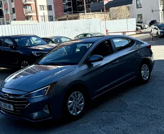 Vooraanzicht van een huurauto Hyundai Elantra in Tbilisi, Georgië ✓ Auto #15794. ✓ Transmissie Automatisch TM ✓ 0 beoordelingen.