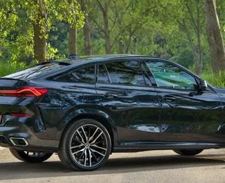 Autohuur BMW X6 2022 in in Montenegro, met Diesel brandstof en 240 pk ➤ Vanaf 280 EUR per dag.