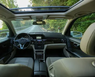 Verhuur Mercedes-Benz GLK. Comfort, Premium, SUV Auto te huur in Albanië ✓ Borg van Zonder Borg ✓ Verzekeringsmogelijkheden TPL, CDW, Buitenland.