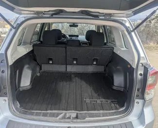 Benzine motor van 2,5L van Subaru Forester 2017 te huur in Tbilisi.