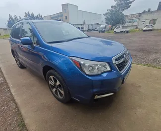 Benzine motor van 2,5L van Subaru Forester 2017 te huur op de luchthaven van Koetaisi.