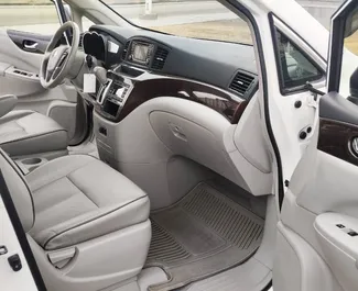 Autohuur Nissan Quest 2014 in in Georgië, met Benzine brandstof en 260 pk ➤ Vanaf 110 GEL per dag.