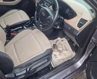 Autohuur Hyundai i20 2015 in in Mauritius, met Benzine brandstof en 110 pk ➤ Vanaf 23 USD per dag.