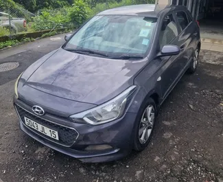 Vooraanzicht van een huurauto Hyundai i20 in Mauritius, Mauritius ✓ Auto #15825. ✓ Transmissie Automatisch TM ✓ 0 beoordelingen.