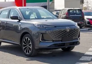 Vooraanzicht van een huurauto Changan CS55 Plus in Almaty, Kazachstan ✓ Auto #15824. ✓ Transmissie Automatisch TM ✓ 0 beoordelingen.
