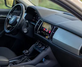 Skoda Kodiaq 2024 beschikbaar voor verhuur in Becici, met een kilometerlimiet van onbeperkt.