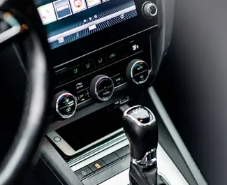 Autohuur Skoda Octavia Combi 2018 in in Montenegro, met Diesel brandstof en 85 pk ➤ Vanaf 28 EUR per dag.