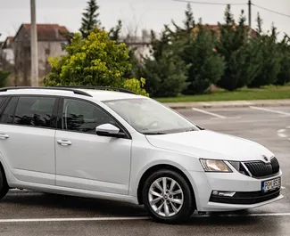 Skoda Octavia Combi 2018 beschikbaar voor verhuur in Podgorica, met een kilometerlimiet van onbeperkt.