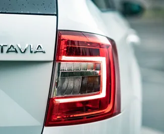 Huur een Skoda Octavia Combi in Podgorica Montenegro