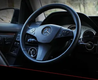 Autohuur Mercedes-Benz GLK 2012 in in Albanië, met Diesel brandstof en 149 pk ➤ Vanaf 42 EUR per dag.