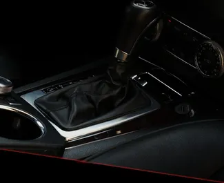 Diesel motor van 2,2L van Mercedes-Benz GLK 2012 te huur in Tirana.