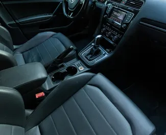 Autohuur Volkswagen Golf 7 2015 in in Albanië, met Diesel brandstof en 148 pk ➤ Vanaf 38 EUR per dag.