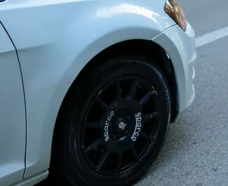 Volkswagen Golf 7 2015 beschikbaar voor verhuur in Tirana, met een kilometerlimiet van onbeperkt.