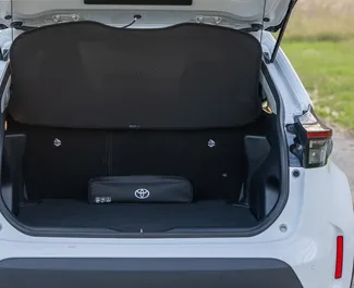 Hybride motor van 15,0L van Toyota Yaris Cross 2025 te huur in Becici.