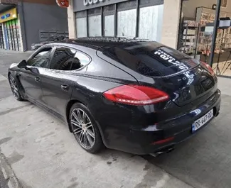Verhuur Porsche Panamera. Premium, Luxe Auto te huur in Georgië ✓ Borg van Borg van 300 GEL ✓ Verzekeringsmogelijkheden TPL, FDW, Passagiers, Diefstal, Jonge.