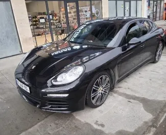 Autohuur Porsche Panamera 2014 in in Georgië, met Benzine brandstof en 310 pk ➤ Vanaf 300 GEL per dag.