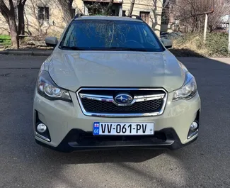 Benzine motor van 2,0L van Subaru Crosstrek 2016 te huur in Tbilisi.